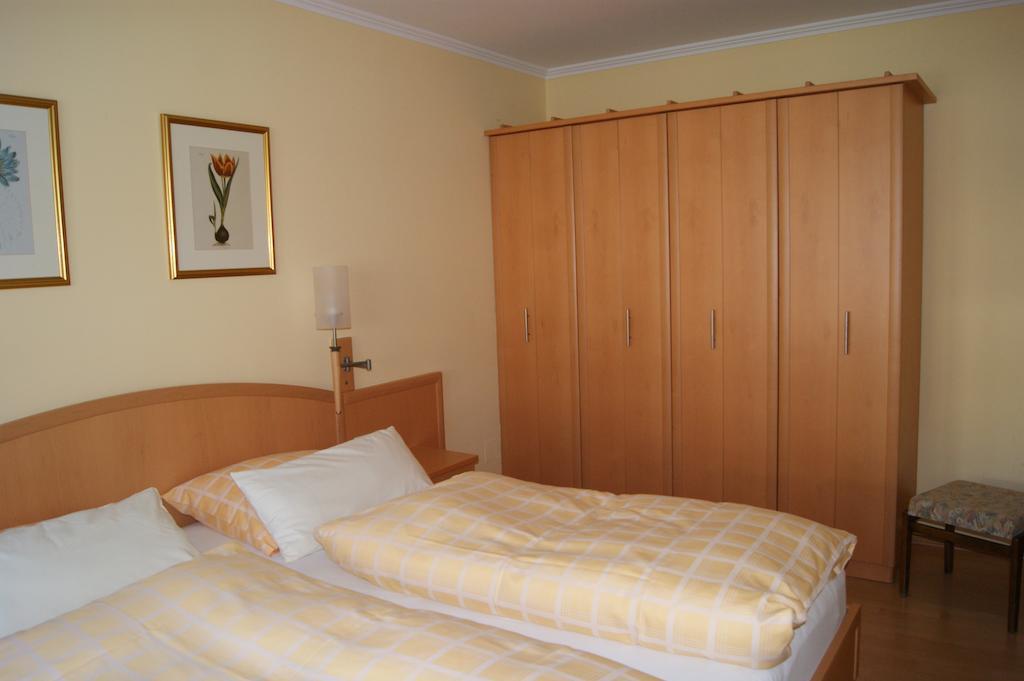 Apartmán Haus Mirabell Bad Füssing Pokoj fotografie